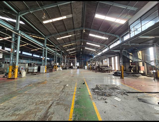 9,058M² FACTORY FOR SALE IN TUNNEY